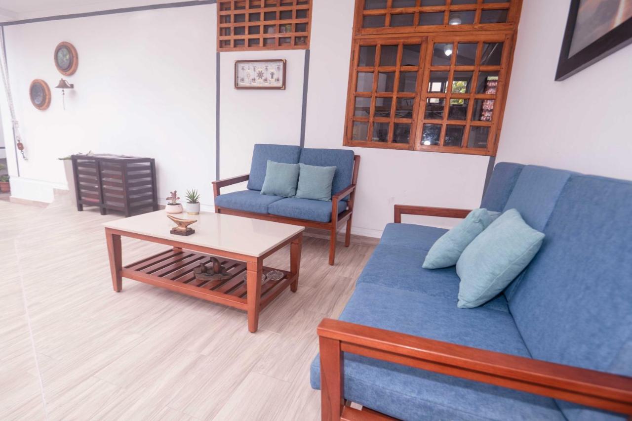 Hotel Santa Fe Puerto Ayora  Ngoại thất bức ảnh